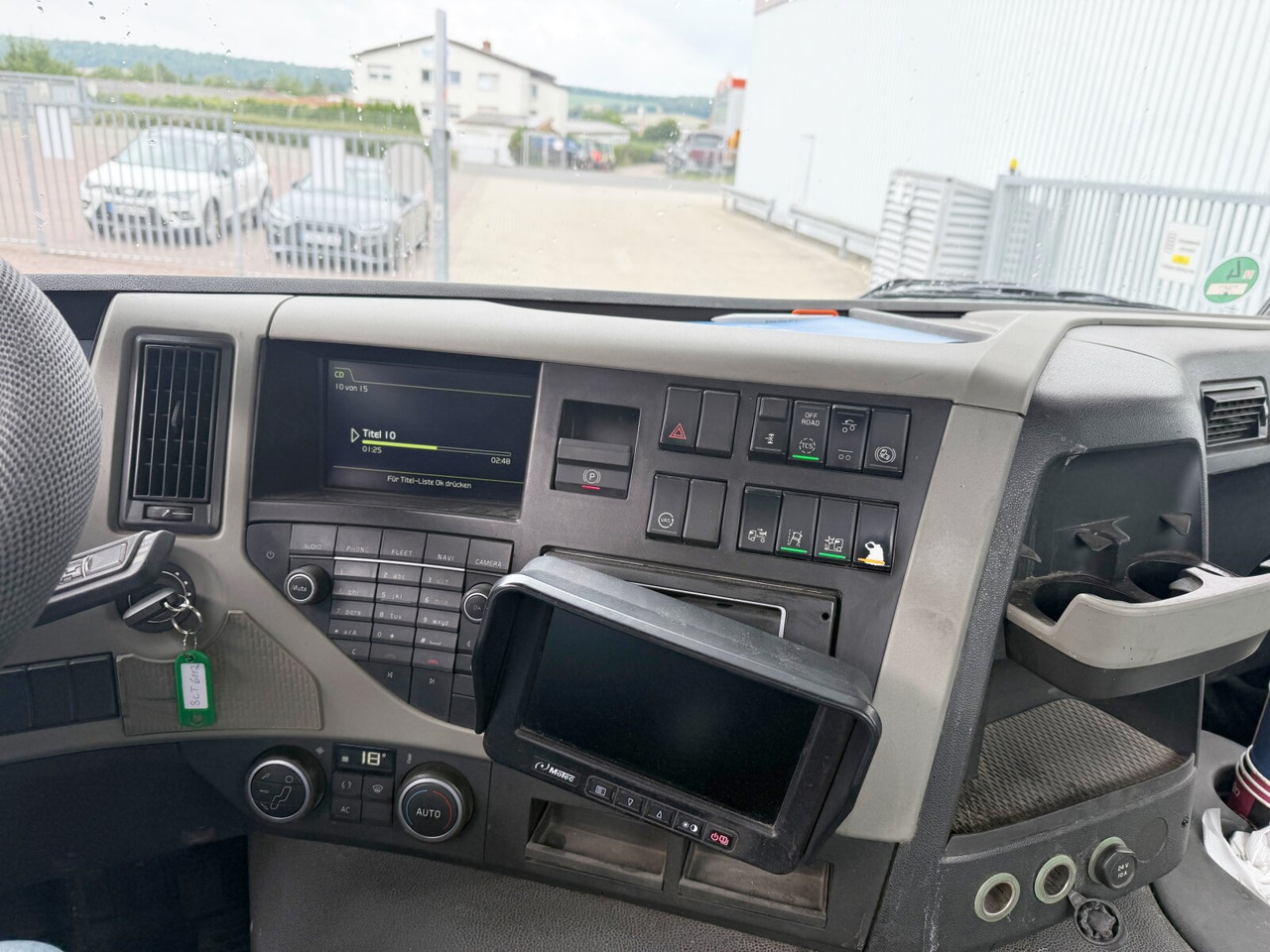 FM 410 6x2 FM 410 6x2, Lenk-/Liftachse - شاحنة ذات خطاف: صورة 3 FM 410 6x2 FM 410 6x2, Lenk-/Liftachse - شاحنة ذات خطاف: صورة 3