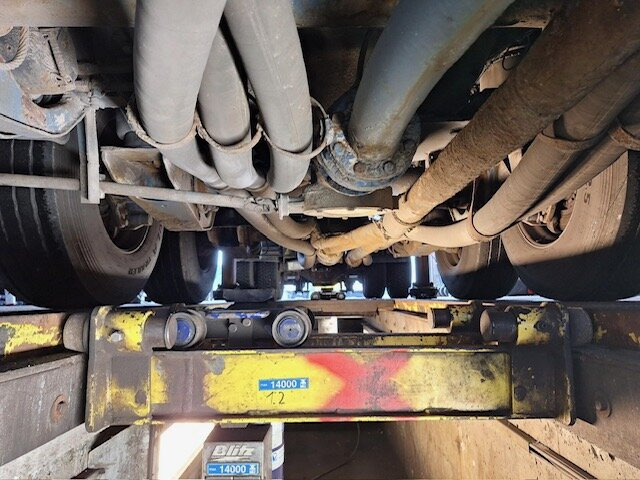 Feldbinder EUT 38.3-3 EUT 38.3-3, Liftachse, 3 Kammern, ca. 38.000l - بلكر: صورة 4 Feldbinder EUT 38.3-3 EUT 38.3-3, Liftachse, 3 Kammern, ca. 38.000l - بلكر: صورة 4