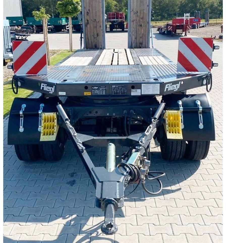 Fliegl DTS-S 300 DTS-S 300, verbreiterbar auf 3,05m - مقطورة مسطحة منخفضة: صورة 5 Fliegl DTS-S 300 DTS-S 300, verbreiterbar auf 3,05m - مقطورة مسطحة منخفضة: صورة 5