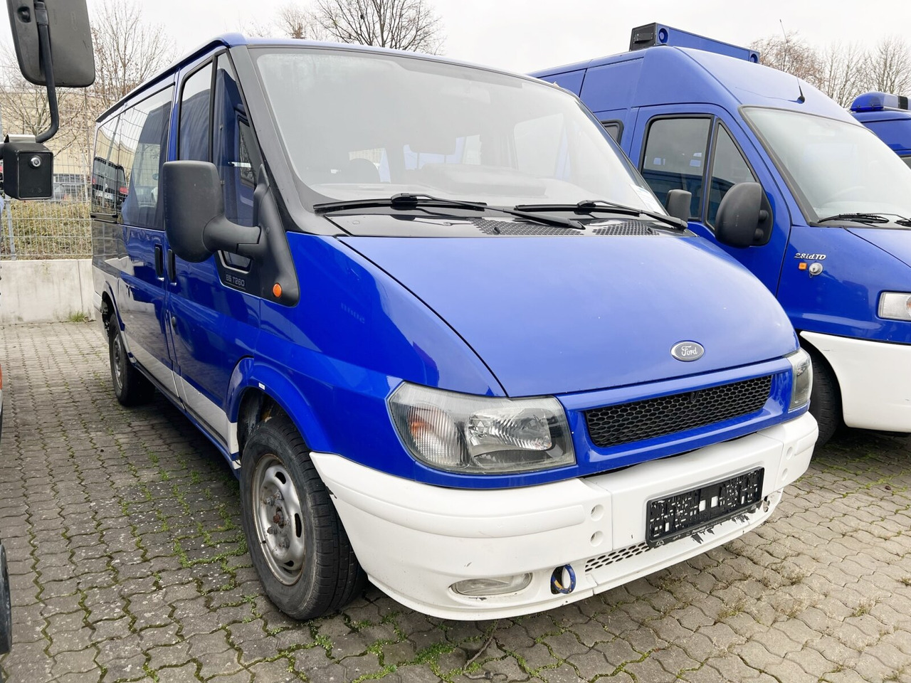 Ford Ford Transit 2,0 TDE 4x2 Ford Transit 2,0 TDE 4x2, EX-THW, 6 Sitze - الشاحنات الصغيرة كابينة مزدوجة: صورة 2 Ford Ford Transit 2,0 TDE 4x2 Ford Transit 2,0 TDE 4x2, EX-THW, 6 Sitze - الشاحنات الصغيرة كابينة مزدوجة: صورة 2