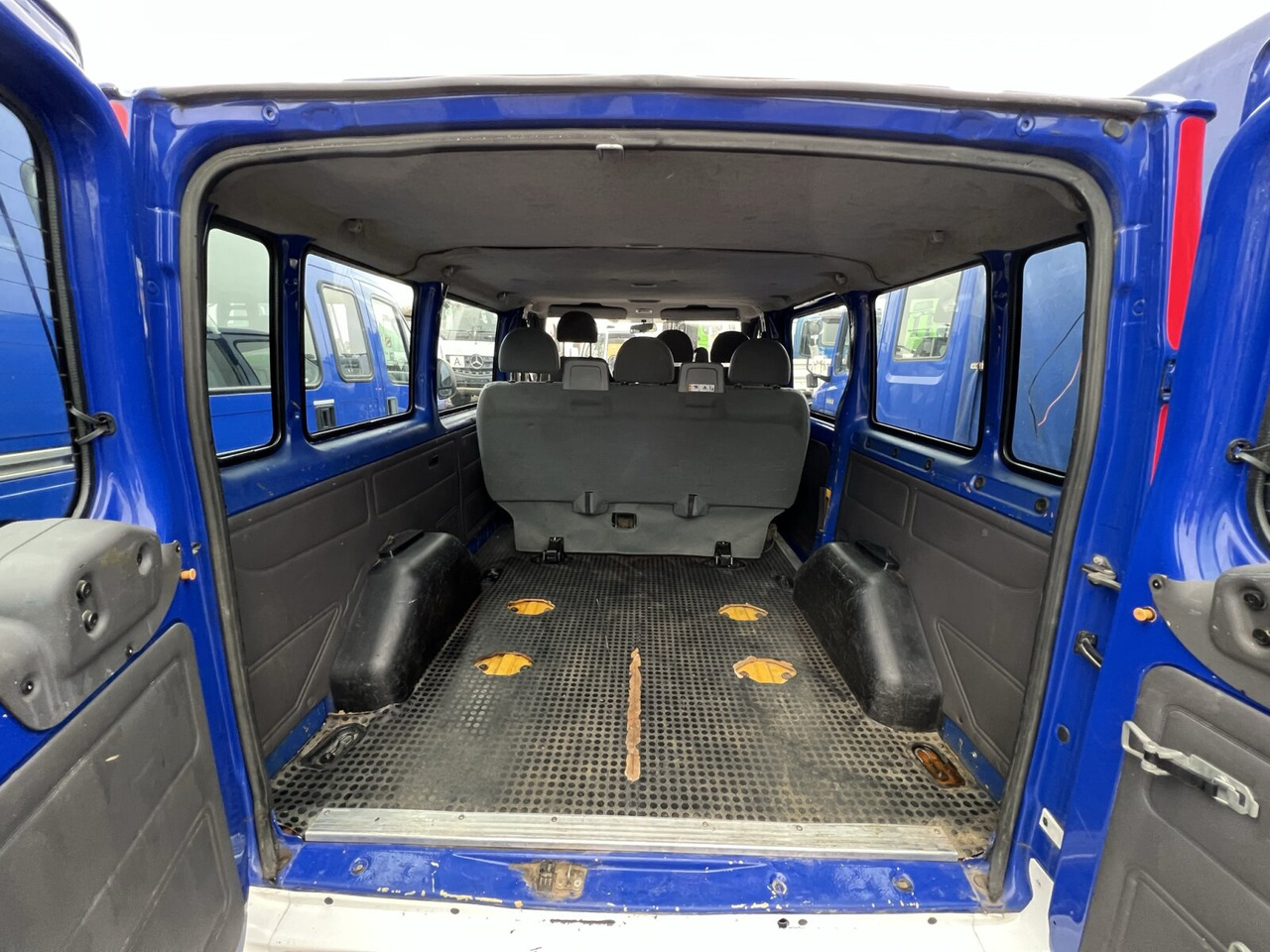 Ford Ford Transit 2,0 TDE 4x2 Ford Transit 2,0 TDE 4x2, EX-THW, 6 Sitze - الشاحنات الصغيرة كابينة مزدوجة: صورة 5 Ford Ford Transit 2,0 TDE 4x2 Ford Transit 2,0 TDE 4x2, EX-THW, 6 Sitze - الشاحنات الصغيرة كابينة مزدوجة: صورة 5