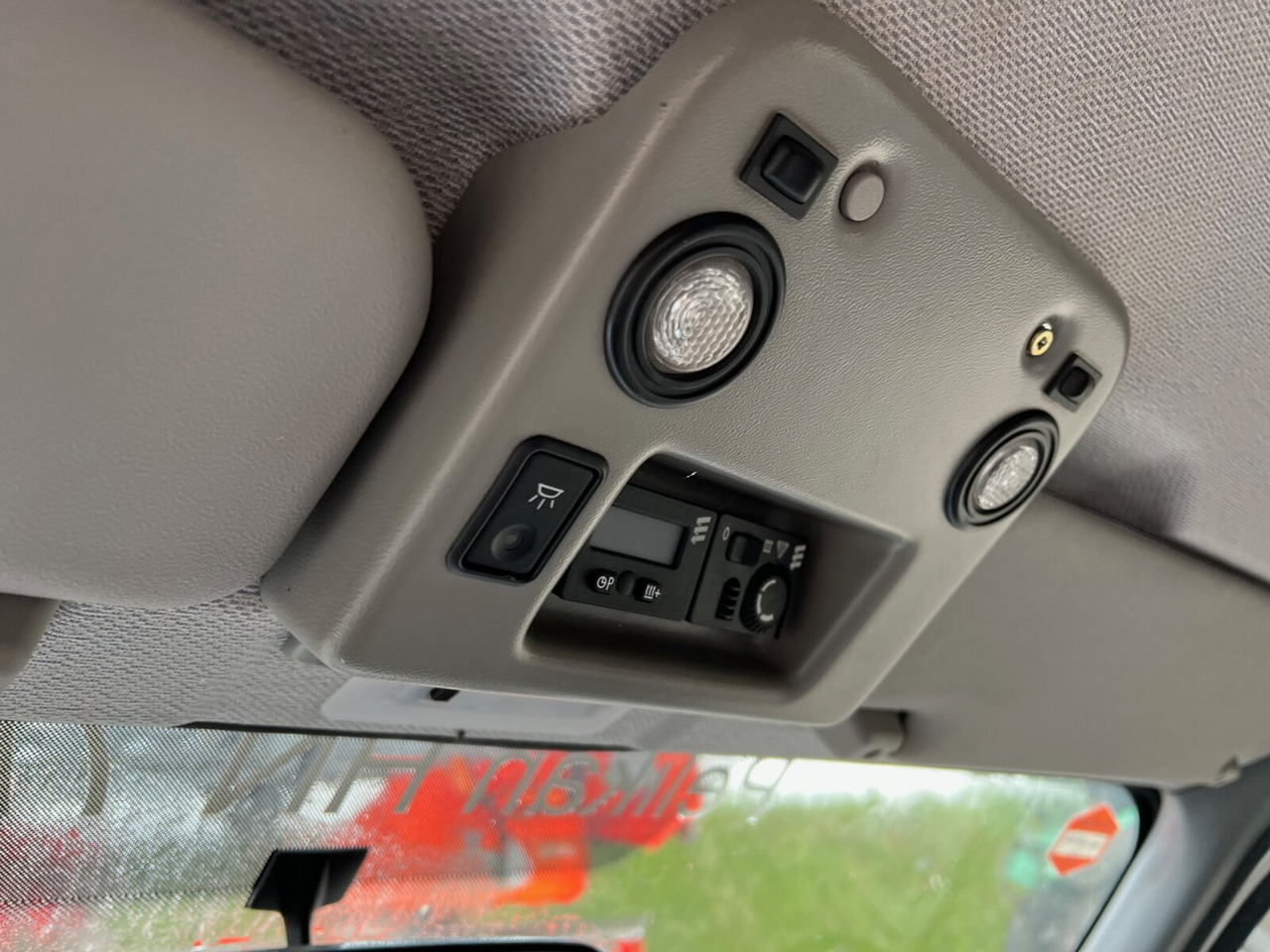 Ford Transit 2.0 4x2 Transit 2.0 4x2, Benziner! - الشاحنات الصغيرة كابينة مزدوجة: صورة 4 Ford Transit 2.0 4x2 Transit 2.0 4x2, Benziner! - الشاحنات الصغيرة كابينة مزدوجة: صورة 4
