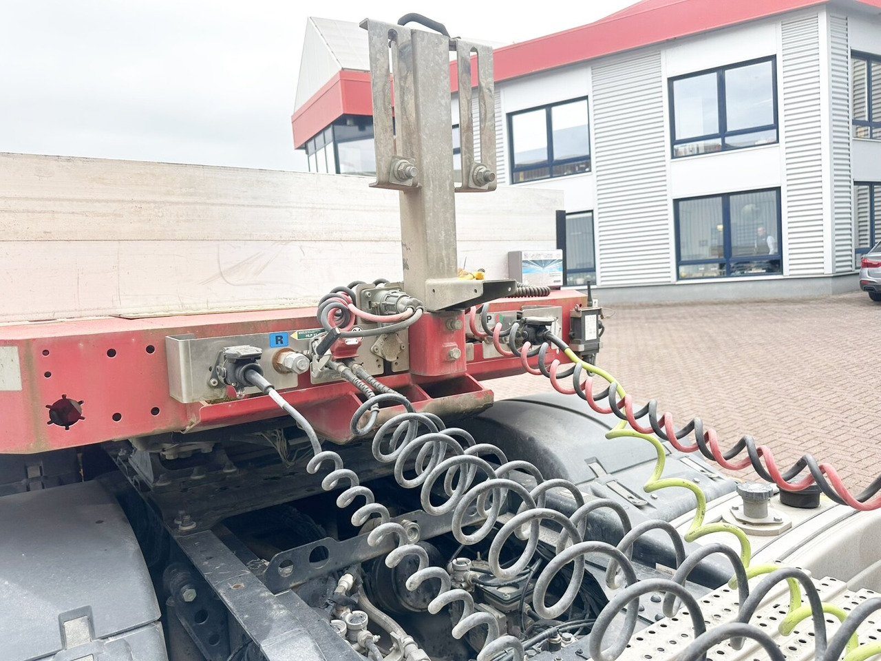 Goldhofer STZ L 6-67/80 A STZ-L 6-67/80 A, 6 Achsen, 86.000kg Ges.-Gew. - عربة منخفضة مسطحة نصف مقطورة: صورة 5 Goldhofer STZ L 6-67/80 A STZ-L 6-67/80 A, 6 Achsen, 86.000kg Ges.-Gew. - عربة منخفضة مسطحة نصف مقطورة: صورة 5