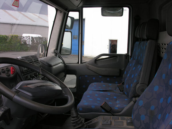 Iveco EuroCargo 120E/21 EuroCargo 120E/21 - شاحنة مقفلة: صورة 2 Iveco EuroCargo 120E/21 EuroCargo 120E/21 - شاحنة مقفلة: صورة 2
