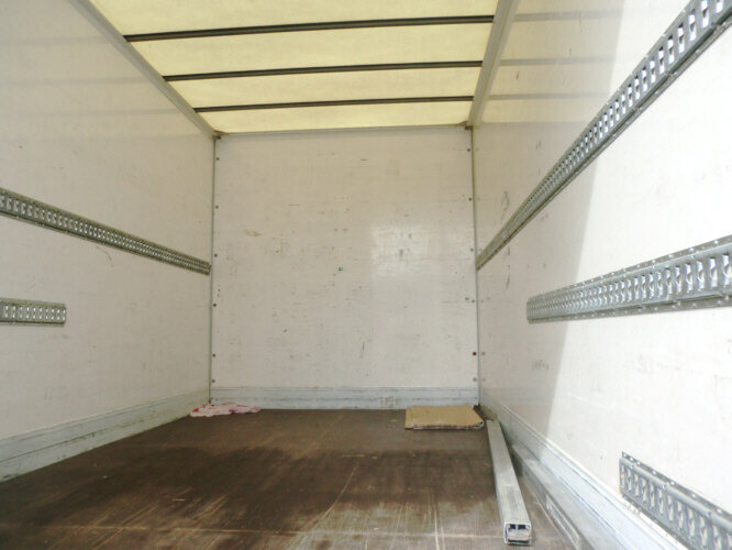 Iveco EuroCargo 75 E 17/4x2 EuroCargo 75 E 17/4x2, 6x VORHANDEN! - شاحنة مقفلة: صورة 5 Iveco EuroCargo 75 E 17/4x2 EuroCargo 75 E 17/4x2, 6x VORHANDEN! - شاحنة مقفلة: صورة 5