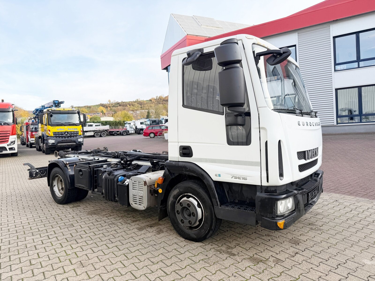 شاحنة ذات خطاف Iveco EuroCargo ML75E16 4x2 EuroCargo ML75E16 4x2, City-Abroller: صورة 9 شاحنة ذات خطاف Iveco EuroCargo ML75E16 4x2 EuroCargo ML75E16 4x2, City-Abroller: صورة 9