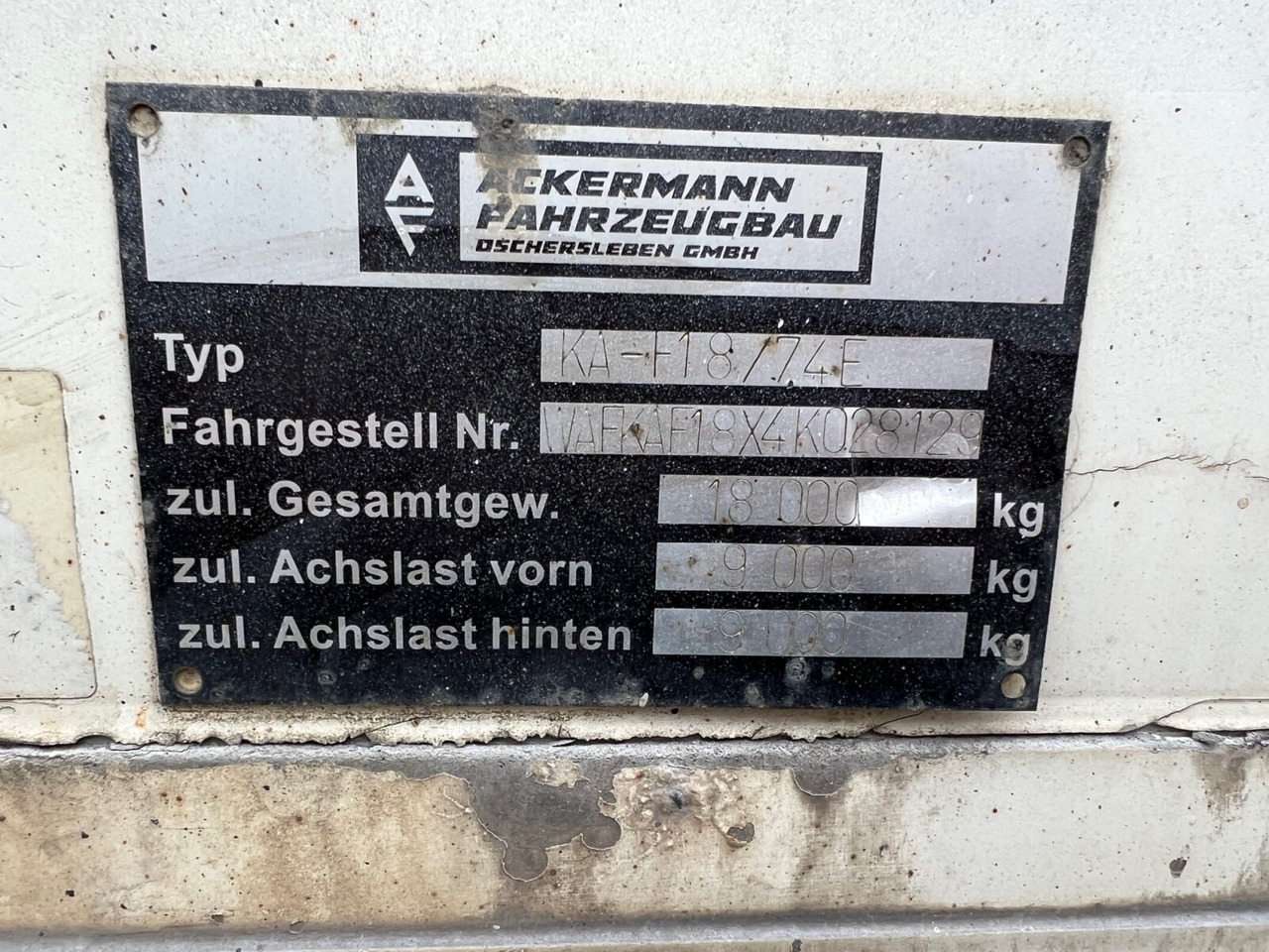 KA-F 18/74E Ackermann, Oschersl. KA-F 18/74E mit LBW MBB, 44cbm - مقطورة صندوق مغلق: صورة 5 KA-F 18/74E Ackermann, Oschersl. KA-F 18/74E mit LBW MBB, 44cbm - مقطورة صندوق مغلق: صورة 5