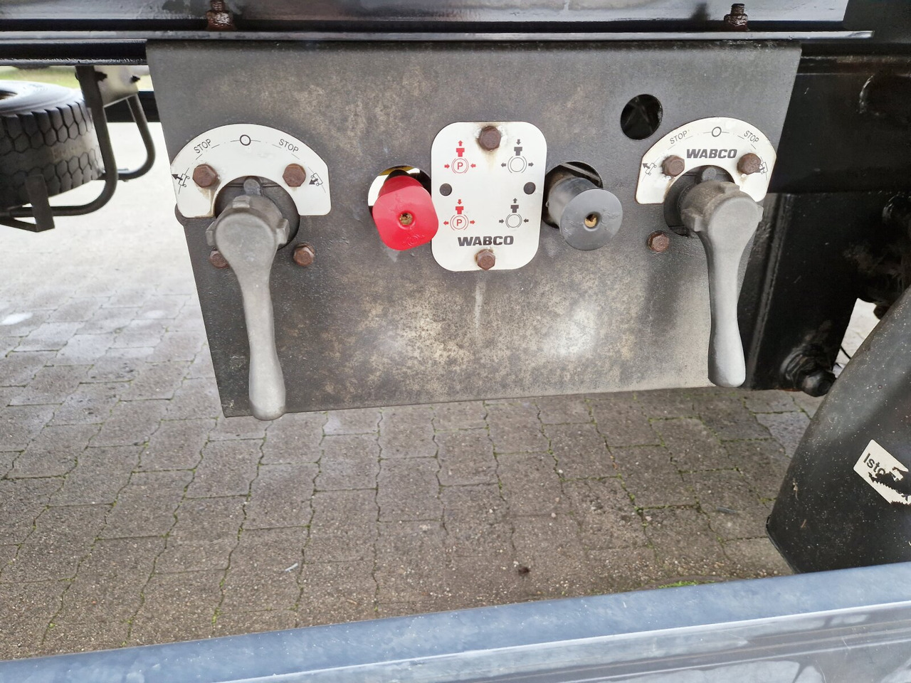 Kleiderkofferanhänger Hofmann, Kleiderkofferanhänger, durchladbar, LBW BÄR, 42 cbm - مقطورة صندوق مغلق: صورة 5 Kleiderkofferanhänger Hofmann, Kleiderkofferanhänger, durchladbar, LBW BÄR, 42 cbm - مقطورة صندوق مغلق: صورة 5