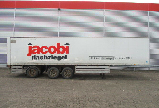 Kögel SAnh SF 24 SF 24 Kofferauflieger, gelenkte Achse, Rolltor, 77 cbm - نصف مقطورة صندوق مغلق: صورة 5 Kögel SAnh SF 24 SF 24 Kofferauflieger, gelenkte Achse, Rolltor, 77 cbm - نصف مقطورة صندوق مغلق: صورة 5