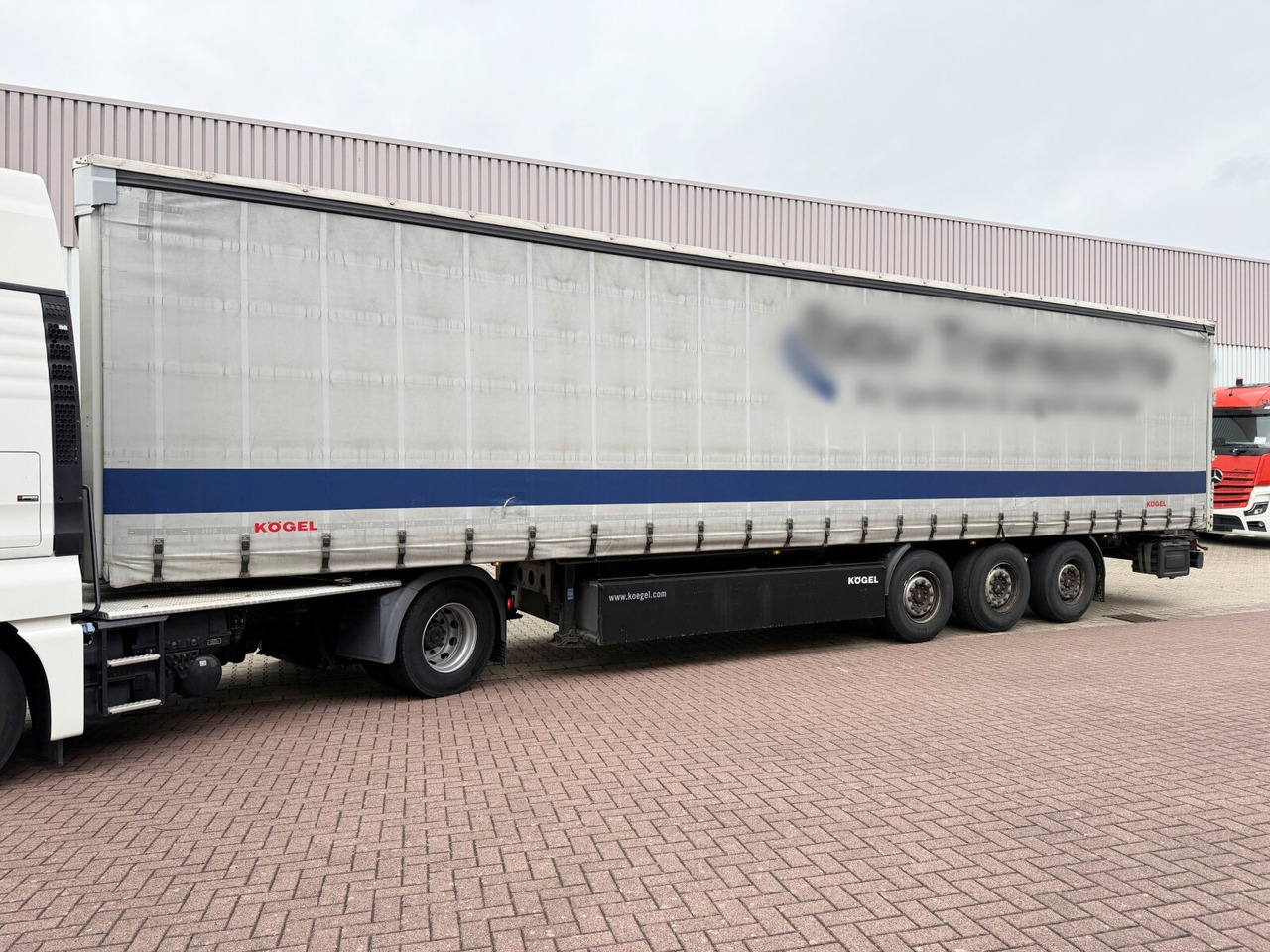 Kögel SN 24-1 SN 24-1, Liftachse, Edscha - نصف مقطورة مسطحة: صورة 1 Kögel SN 24-1 SN 24-1, Liftachse, Edscha - نصف مقطورة مسطحة: صورة 1