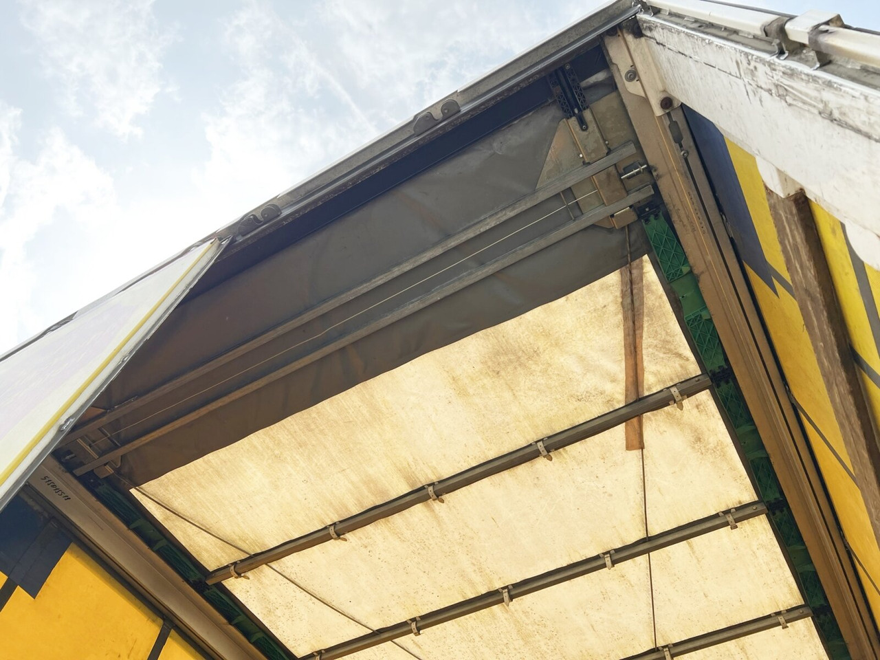 Krone SDP 27 SDP 27 , Edscha-Verdeck - نصف مقطورة ستارة: صورة 2 Krone SDP 27 SDP 27 , Edscha-Verdeck - نصف مقطورة ستارة: صورة 2