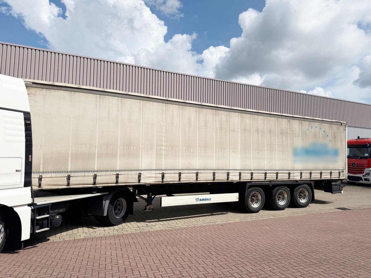 Krone SDP 27 eLCL10-CS Coil Liner SDP 27 eLCL10-CS Coil Liner, Coilmulde, Liftachse, Nachlauflenkachse, Edscha - نصف مقطورة مسطحة: صورة 1 Krone SDP 27 eLCL10-CS Coil Liner SDP 27 eLCL10-CS Coil Liner, Coilmulde, Liftachse, Nachlauflenkachse, Edscha - نصف مقطورة مسطحة: صورة 1