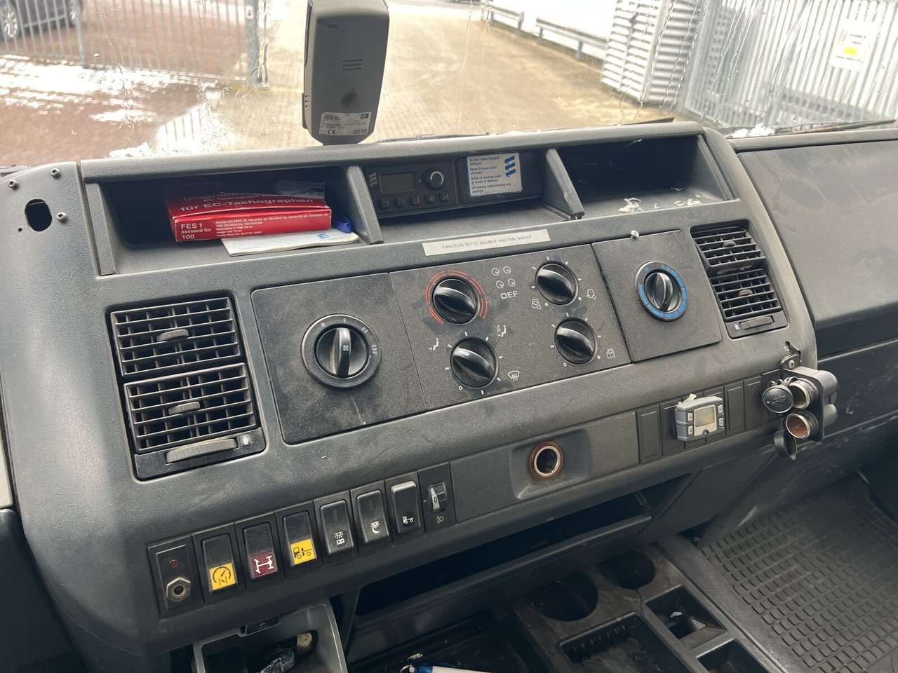 MAN LE 14.280 4x2 L LE 14.280 4x2 L, Maschinentransporter, 2x AHK MAN LE 14.280 4x2 L LE 14.280 4x2 L, Maschinentransporter, 2x AHK: صورة 7
