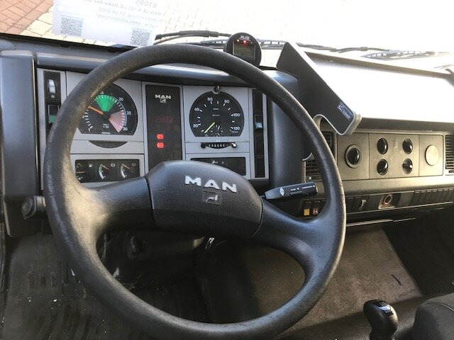 MAN LE 8.185 LC Doka 4x2 BB LE 8.185 LC Doka 4x2 BB, 2x AHK - شاحنات مسطحة: صورة 2 MAN LE 8.185 LC Doka 4x2 BB LE 8.185 LC Doka 4x2 BB, 2x AHK - شاحنات مسطحة: صورة 2
