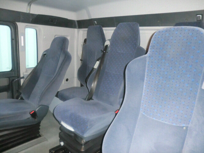 MAN TGA 18.350 4x2 LL TGA 18.350 4x2 LL, Fahrschule - شاحنات الحاويات / جسم علوي قابل للتغيير شاحنة: صورة 5 MAN TGA 18.350 4x2 LL TGA 18.350 4x2 LL, Fahrschule - شاحنات الحاويات / جسم علوي قابل للتغيير شاحنة: صورة 5