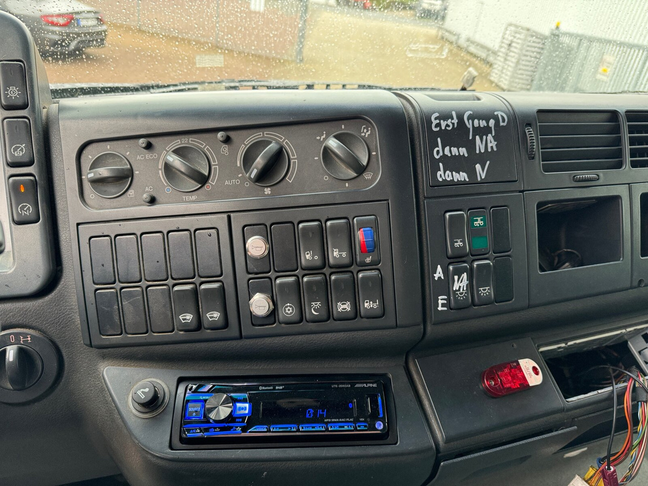 شاحنة ذات خطاف MAN TGA 18.430 4X2 LL TGA 18.430 4X2 LL, 2x AHK: صورة 12 شاحنة ذات خطاف MAN TGA 18.430 4X2 LL TGA 18.430 4X2 LL, 2x AHK: صورة 12