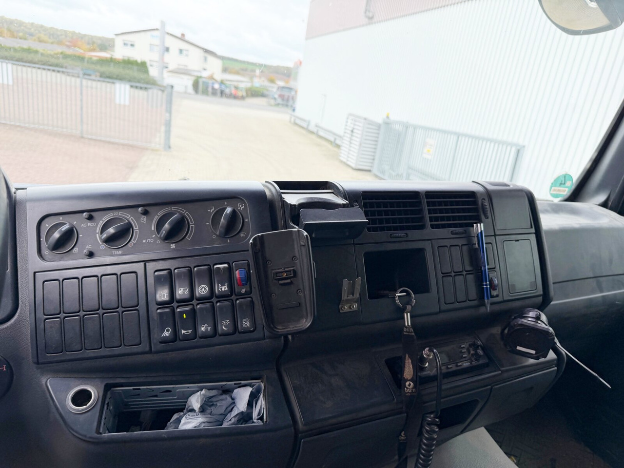 MAN TGA 18.440 4x4 BL TGA 18.440 4x4 BL, Hydraulik - وحدة جر: صورة 4 MAN TGA 18.440 4x4 BL TGA 18.440 4x4 BL, Hydraulik - وحدة جر: صورة 4