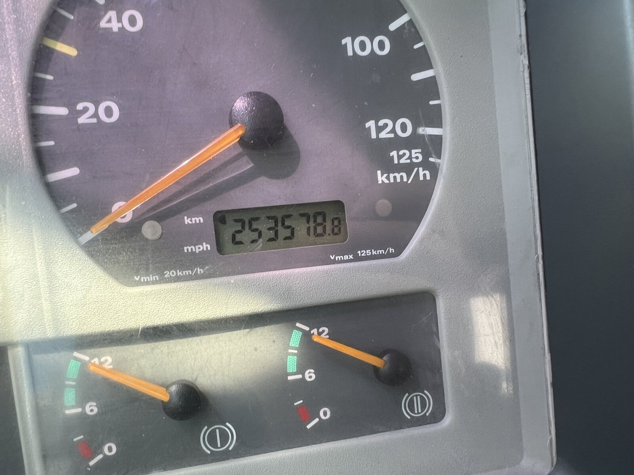 MAN TGA 26.363/410 6x4 BB TGA 26.363/410 6x4 BB, 2-S-Alukipper - شاحنة قلاب, شاحنة كرين: صورة 4 MAN TGA 26.363/410 6x4 BB TGA 26.363/410 6x4 BB, 2-S-Alukipper - شاحنة قلاب, شاحنة كرين: صورة 4