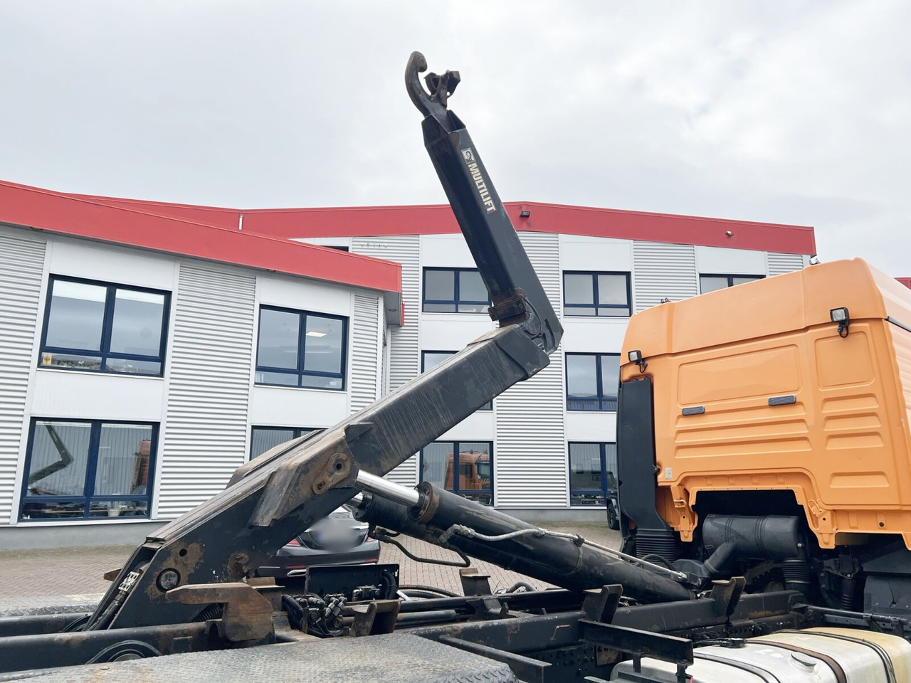 MAN TGA 26.440 6X2-2 BL TGA 26.440 6X2-2 BL, Liftachse - شاحنة ذات خطاف: صورة 3 MAN TGA 26.440 6X2-2 BL TGA 26.440 6X2-2 BL, Liftachse - شاحنة ذات خطاف: صورة 3
