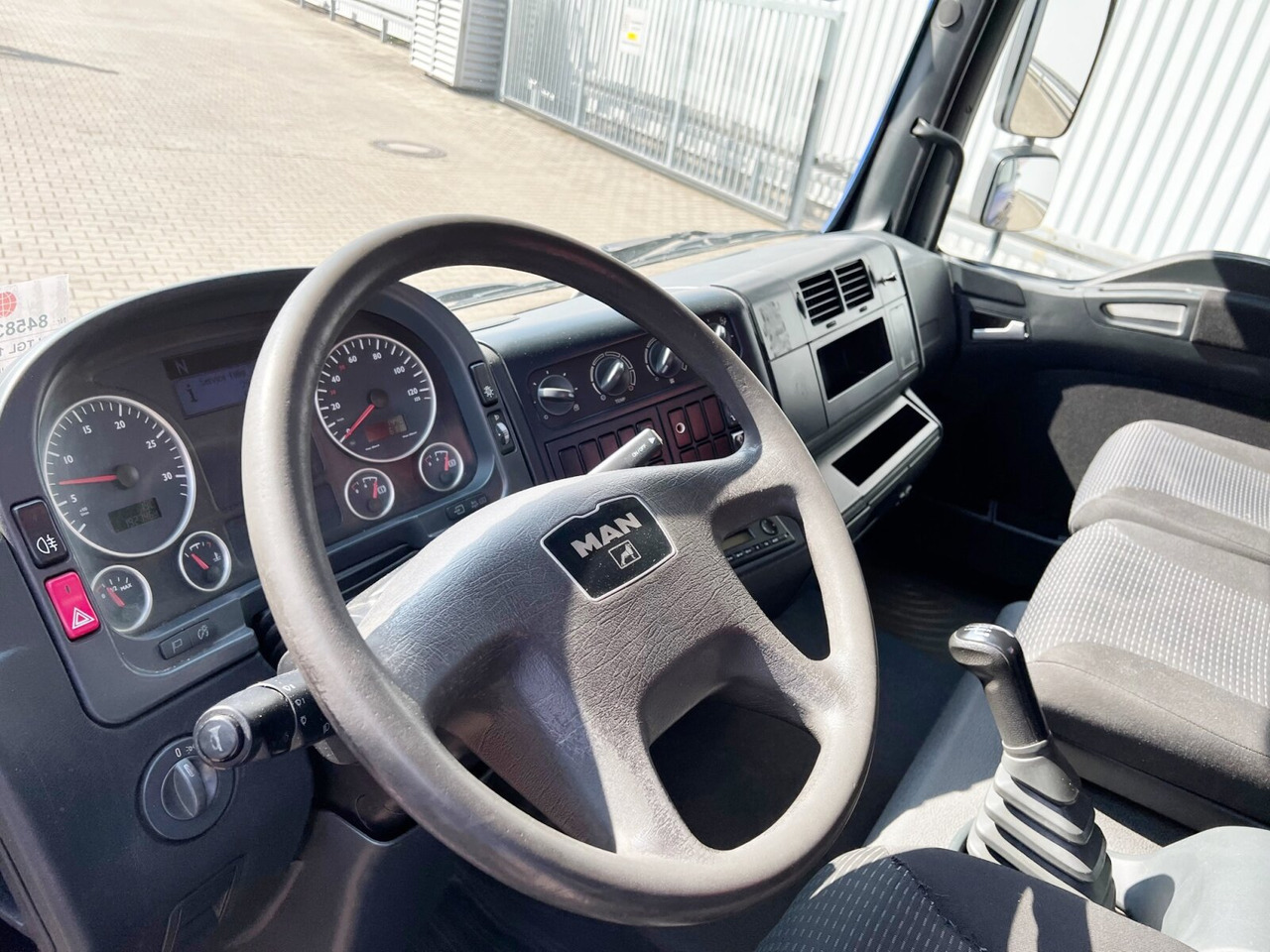 MAN TGL 12.180/210 4x2 BB TGL 12.180/210 4x2 BB, City-Abroller, Kran AMCO VEBA 807N2S - شاحنة ذات خطاف, شاحنة كرين: صورة 4 MAN TGL 12.180/210 4x2 BB TGL 12.180/210 4x2 BB, City-Abroller, Kran AMCO VEBA 807N2S - شاحنة ذات خطاف, شاحنة كرين: صورة 4
