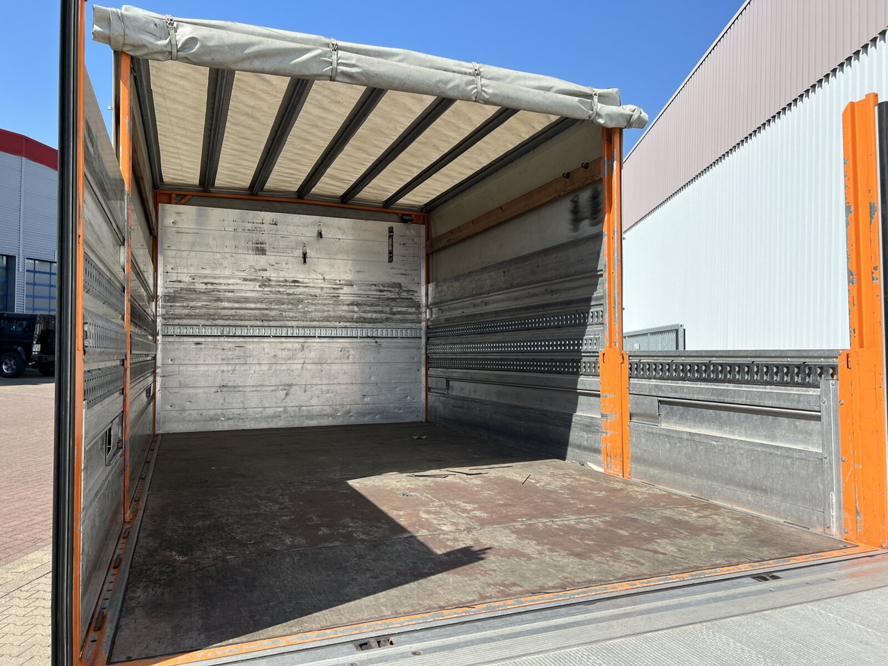 MAN TGL 7.180 4X2 BL TGL 7.180 4X2 BL mit LBW BÄR - شاحنات مسطحة: صورة 3 MAN TGL 7.180 4X2 BL TGL 7.180 4X2 BL mit LBW BÄR - شاحنات مسطحة: صورة 3