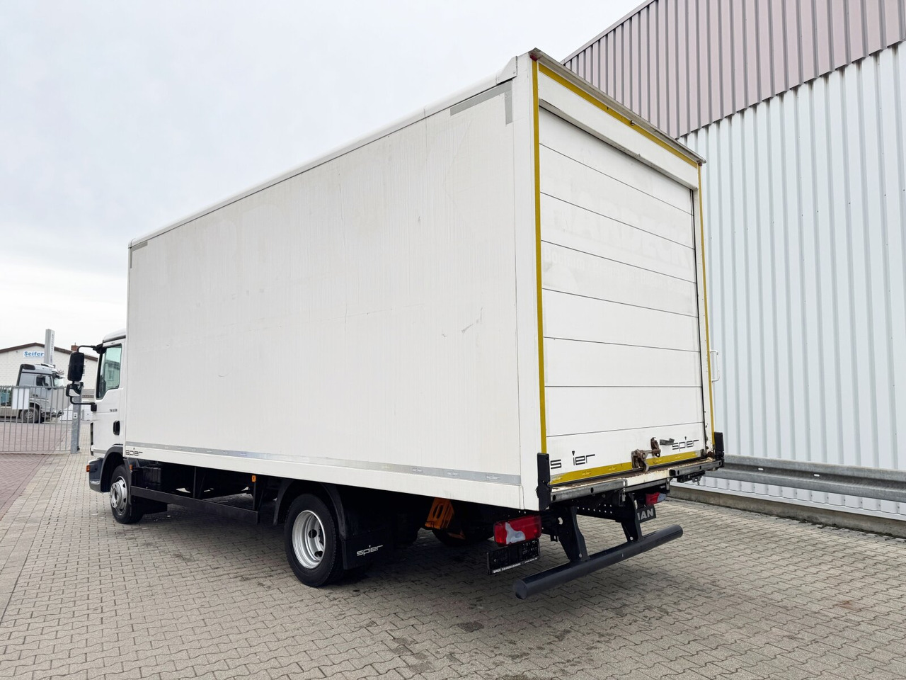 شاحنة مقفلة MAN TGL 8.150/180 4x2 BL TGL 8.150/180 4x2 BL, Möbelkoffer mit Rolltor: صورة 10