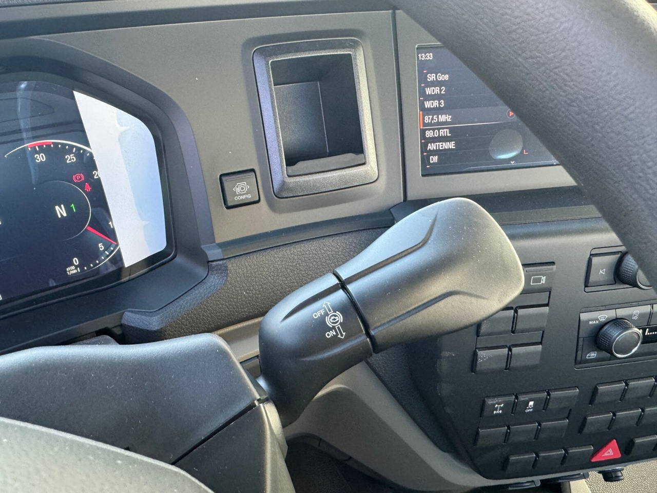 MAN TGL 8.190 4x2 BB CH TGL 8.190 4x2 BB CH, Nebenantrieb, 2x VORHANDEN - شاحنة هيكل كابينة: صورة 5 MAN TGL 8.190 4x2 BB CH TGL 8.190 4x2 BB CH, Nebenantrieb, 2x VORHANDEN - شاحنة هيكل كابينة: صورة 5