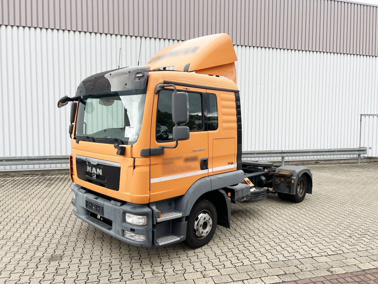 MAN TGL 8.220 4X2 BL TGL 8.220 4X2 BL - وحدة جر: صورة 1 MAN TGL 8.220 4X2 BL TGL 8.220 4X2 BL - وحدة جر: صورة 1