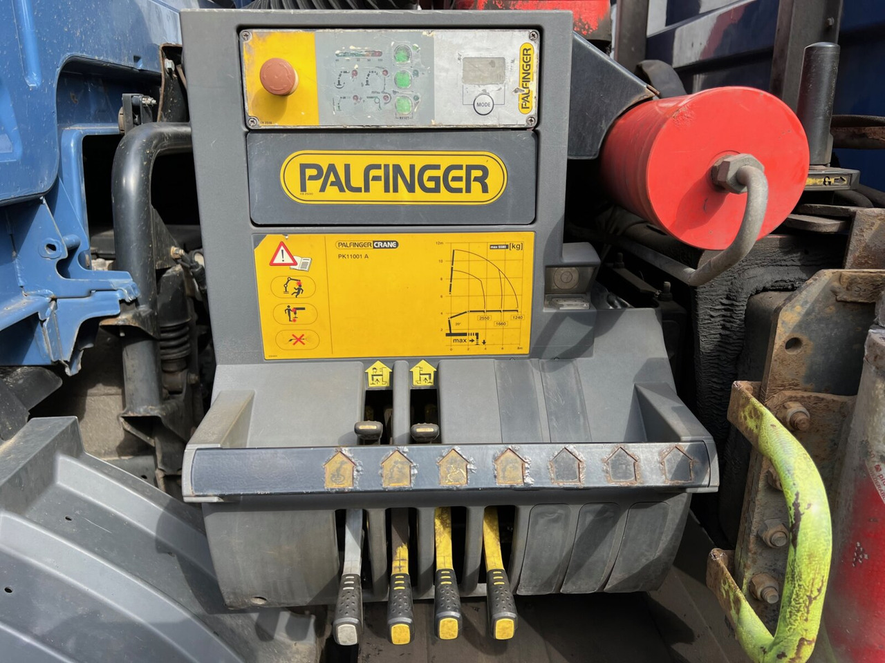 MAN TGM 15.250/340 4X2 BL TGM 15.250/340 4X2 BL mit Kran Palfinger PK 11001 - شاحنة كرين, شاحنات مسطحة: صورة 2 MAN TGM 15.250/340 4X2 BL TGM 15.250/340 4X2 BL mit Kran Palfinger PK 11001 - شاحنة كرين, شاحنات مسطحة: صورة 2
