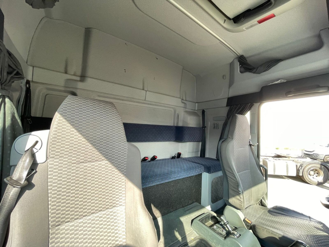 MAN TGM 18.330 4X2 LL TGM 18.330 4X2 LL, Fahrschulausstattung - شاحنة: صورة 4 MAN TGM 18.330 4X2 LL TGM 18.330 4X2 LL, Fahrschulausstattung - شاحنة: صورة 4