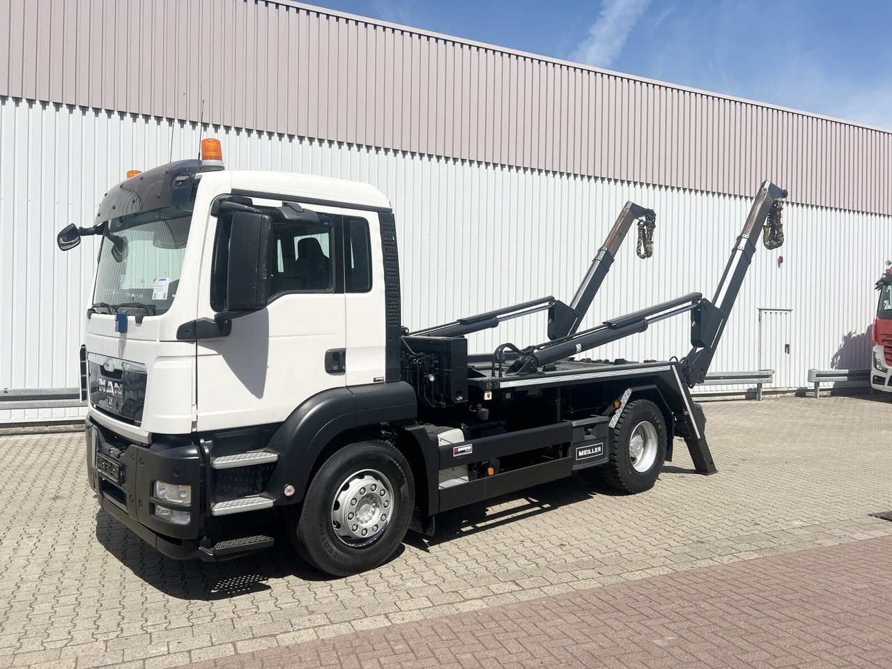MAN TGS 18.320 4x2 BB TGS 18.320 4x2 BB, Tele-Absetzer - شاحنة نقل المخلفات: صورة 1 MAN TGS 18.320 4x2 BB TGS 18.320 4x2 BB, Tele-Absetzer - شاحنة نقل المخلفات: صورة 1
