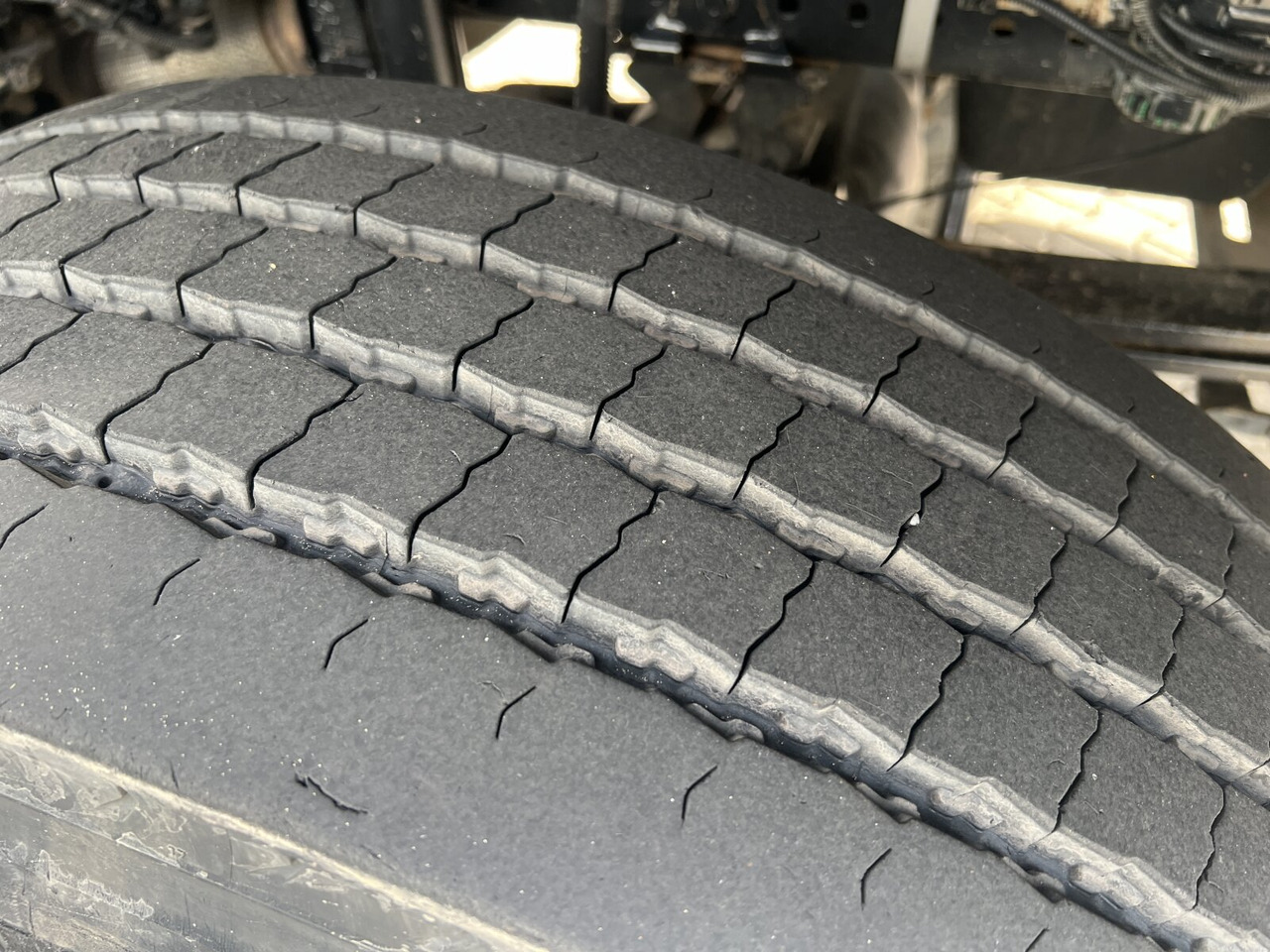 MAN TGS 26.400 6x6 BL TGS 26.400 6x6 BL, Winterdienstausstattung - شاحنة قلاب: صورة 3 MAN TGS 26.400 6x6 BL TGS 26.400 6x6 BL, Winterdienstausstattung - شاحنة قلاب: صورة 3
