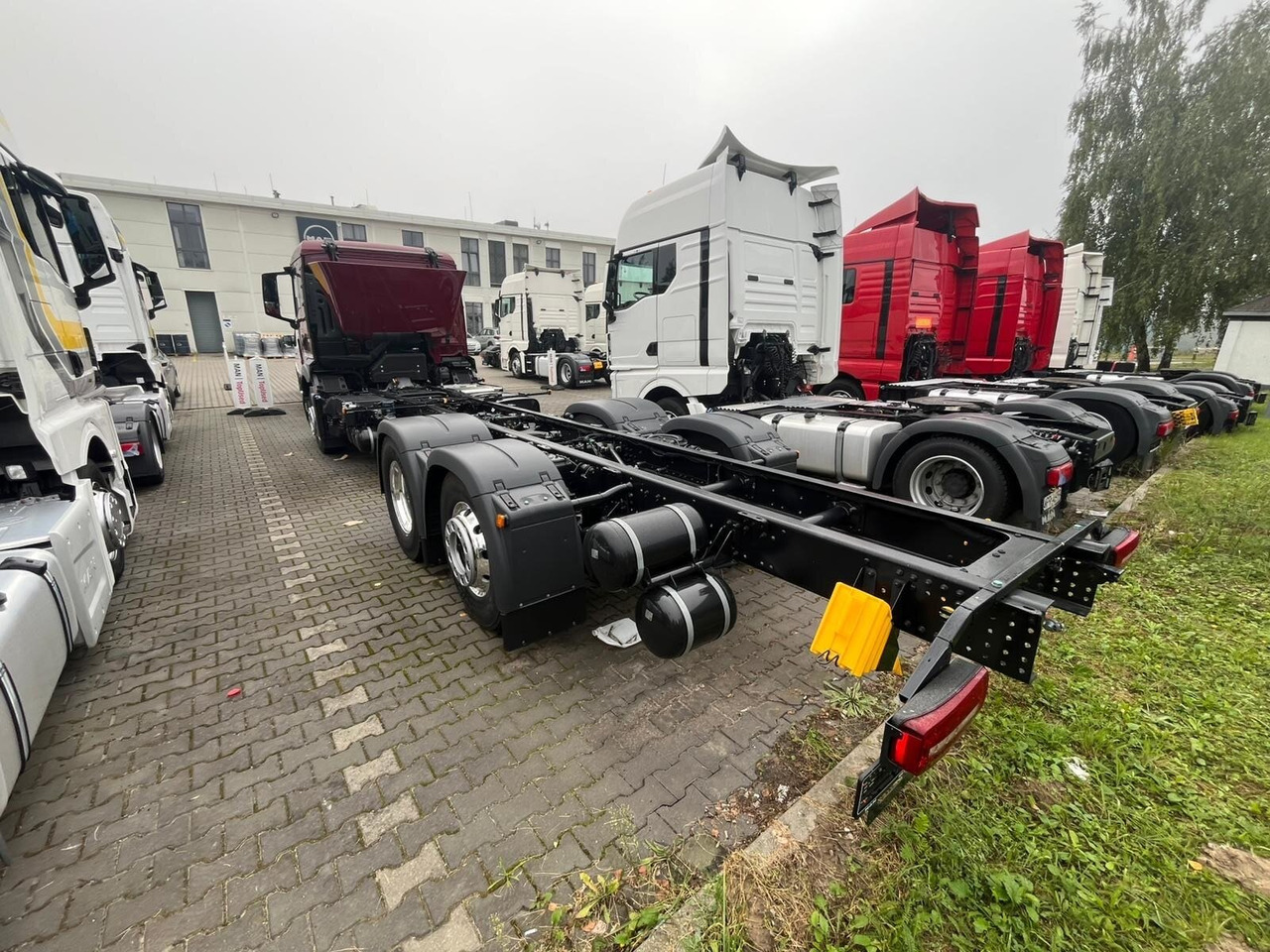 MAN TGS 26.440 6x2-4 LL CH TGS 26.440 6x2-4 LL CH, Lenk-/Liftachse, Navi, LED - شاحنة هيكل كابينة: صورة 4 MAN TGS 26.440 6x2-4 LL CH TGS 26.440 6x2-4 LL CH, Lenk-/Liftachse, Navi, LED - شاحنة هيكل كابينة: صورة 4