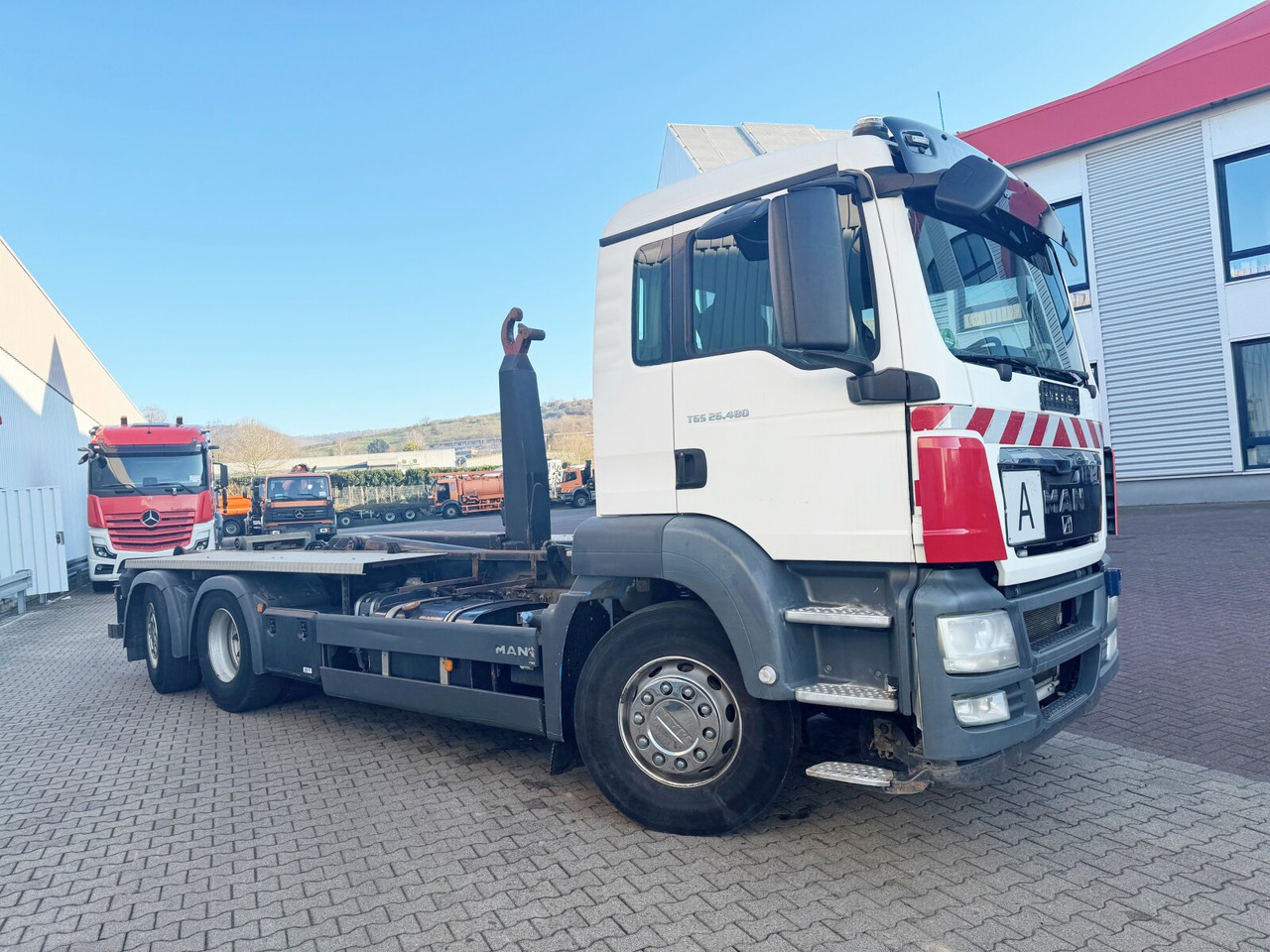 شاحنة ذات خطاف MAN TGS 26.480 6x2-4 BL TGS 26.480 6x2-4 BL, Lenk-Liftachse, VDL Abrollkipper bis 7m Container: صورة 8