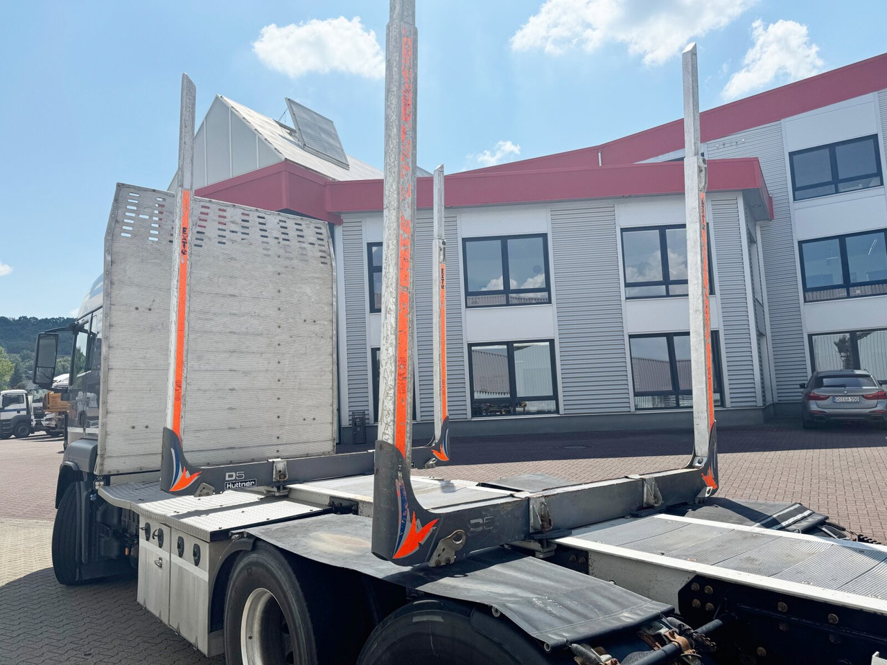 MAN TGS 26.500 6X4H-4 BL TGS 26.500 6X4H-4 BL, PriTarder, HydroDrive, Lenk-/Lift, Heckkran Epsilon M130Z83 - شاحنة قطع الأشجار, شاحنة كرين: صورة 2 MAN TGS 26.500 6X4H-4 BL TGS 26.500 6X4H-4 BL, PriTarder, HydroDrive, Lenk-/Lift, Heckkran Epsilon M130Z83 - شاحنة قطع الأشجار, شاحنة كرين: صورة 2