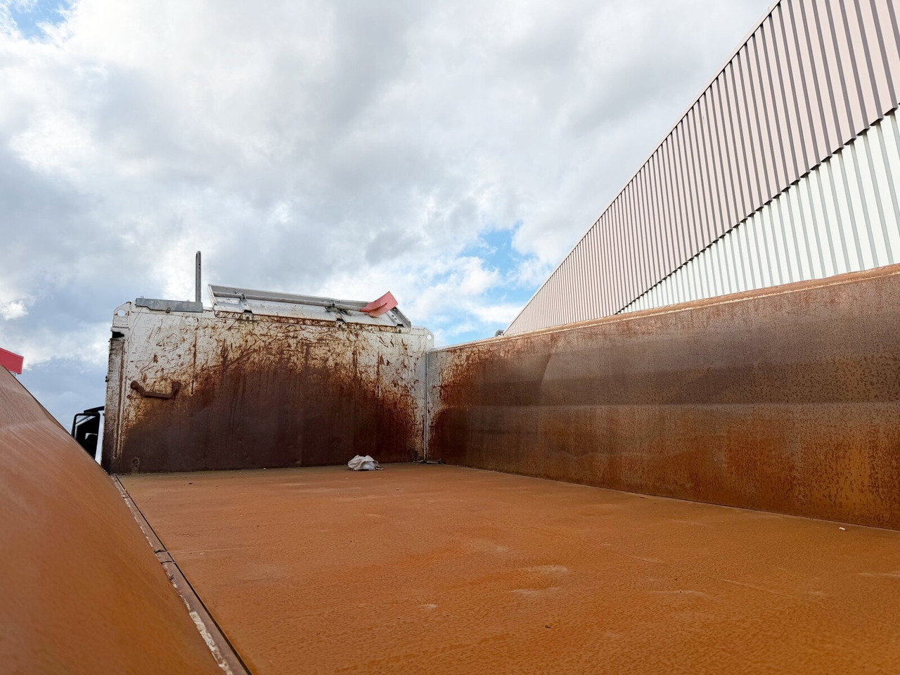 MAN TGS 26.540 6x4 BL TGS 26.540 6x4 BL, Intarder, Bordmatik - شاحنة قلاب: صورة 2 MAN TGS 26.540 6x4 BL TGS 26.540 6x4 BL, Intarder, Bordmatik - شاحنة قلاب: صورة 2