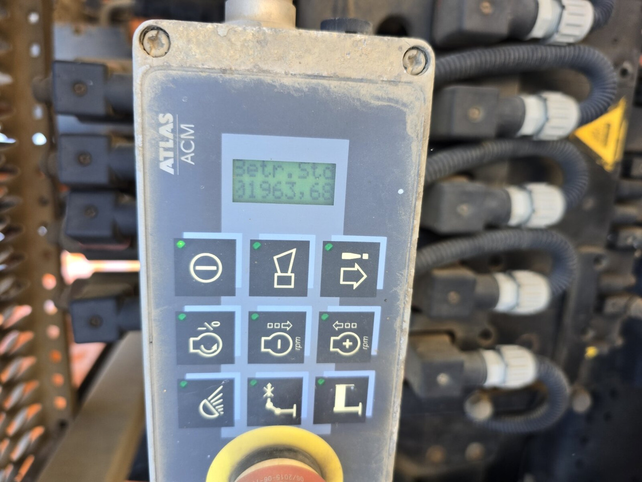 MAN TGS 28.440 6x2-4 BL TGS 28.440 6x2-4 BL, Atlas Kran VDL Abrollanlage, Funk, Lenk-Liftachse - شاحنة ذات خطاف, شاحنة كرين: صورة 2 MAN TGS 28.440 6x2-4 BL TGS 28.440 6x2-4 BL, Atlas Kran VDL Abrollanlage, Funk, Lenk-Liftachse - شاحنة ذات خطاف, شاحنة كرين: صورة 2