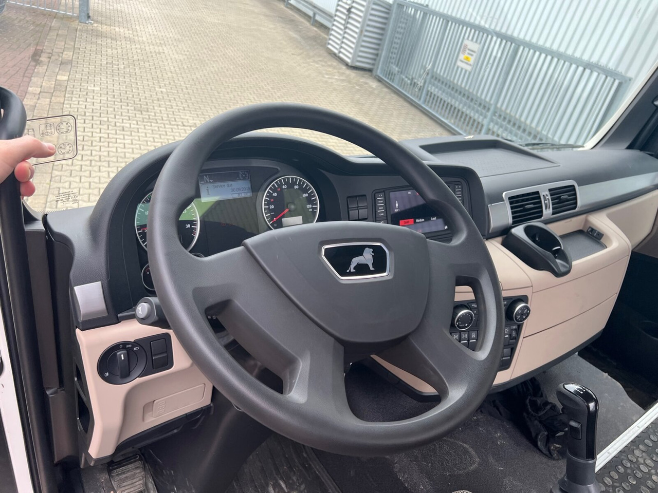 MAN TGS 33.360/440 6x4 BB TGS 33.360/440 6x4 BB, Häckslerkabine, NMV Nebenantrieb - شاحنة هيكل كابينة: صورة 3 MAN TGS 33.360/440 6x4 BB TGS 33.360/440 6x4 BB, Häckslerkabine, NMV Nebenantrieb - شاحنة هيكل كابينة: صورة 3