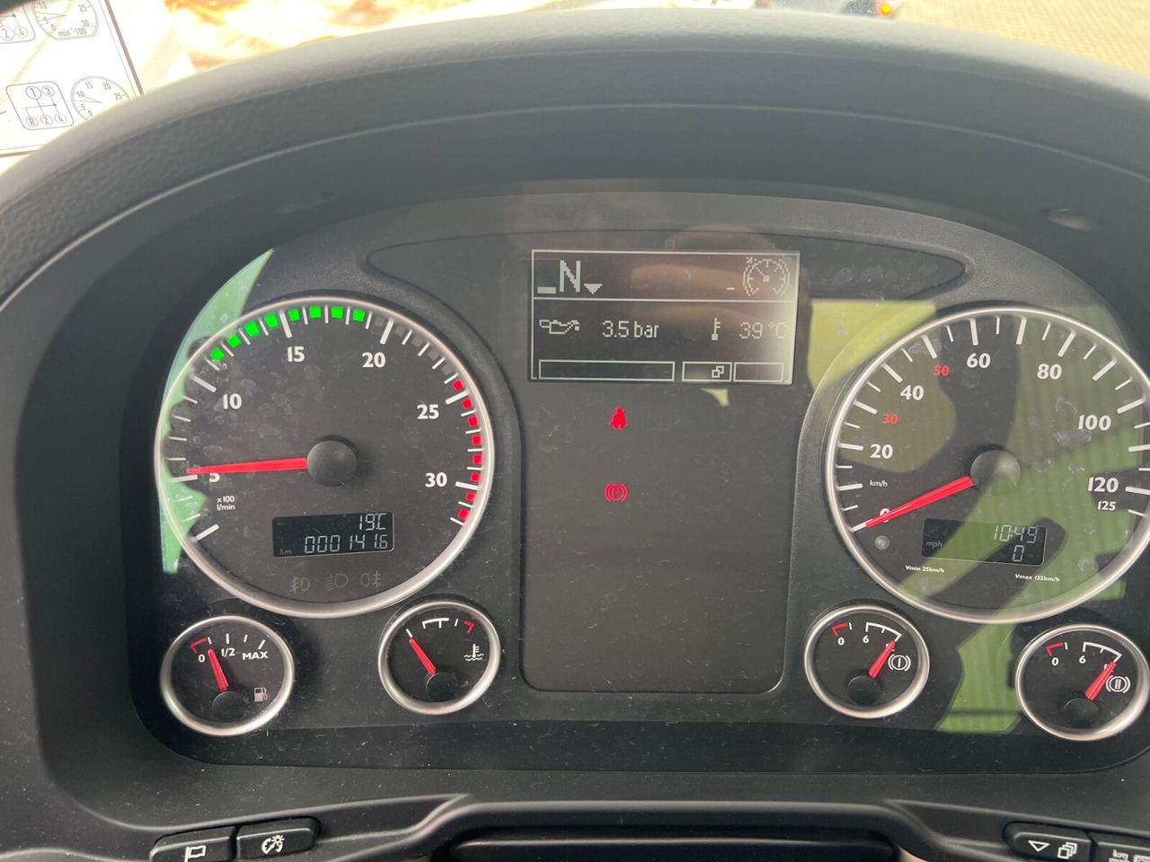 MAN TGS 33.360/440 6x4 BB TGS 33.360/440 6x4 BB, Häckslerkabine, NMV Nebenantrieb - شاحنة هيكل كابينة: صورة 4 MAN TGS 33.360/440 6x4 BB TGS 33.360/440 6x4 BB, Häckslerkabine, NMV Nebenantrieb - شاحنة هيكل كابينة: صورة 4