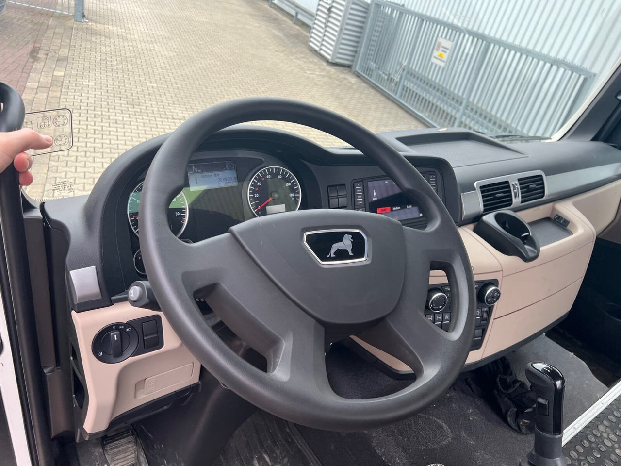 MAN TGS 33.360/440 6x4 BB TGS 33.360/440 6x4 BB, Häckslerkabine, NMV Nebenantrieb - شاحنة هيكل كابينة: صورة 3 MAN TGS 33.360/440 6x4 BB TGS 33.360/440 6x4 BB, Häckslerkabine, NMV Nebenantrieb - شاحنة هيكل كابينة: صورة 3