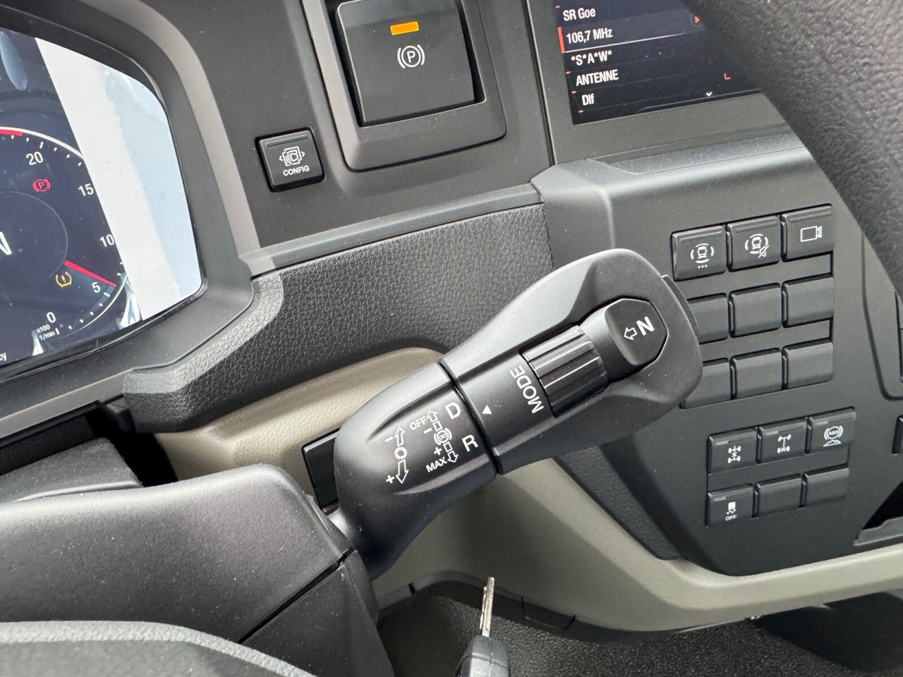 MAN TGS 33.440 6x4 BB TGS 33.440 6x4 BB - شاحنة هيكل كابينة: صورة 5 MAN TGS 33.440 6x4 BB TGS 33.440 6x4 BB - شاحنة هيكل كابينة: صورة 5