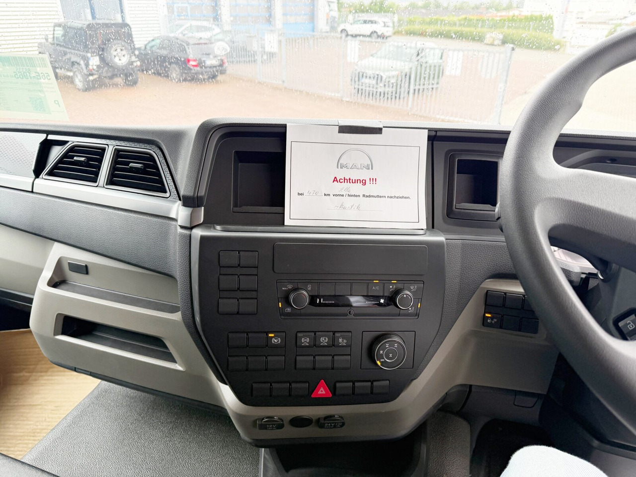 MAN TGS 33.440 6x6 BB CH RHD TGS 33.440 6x6 BB CH RHD, Euro2, Rechtslenker, Einzelbereifung - شاحنة هيكل كابينة: صورة 3 MAN TGS 33.440 6x6 BB CH RHD TGS 33.440 6x6 BB CH RHD, Euro2, Rechtslenker, Einzelbereifung - شاحنة هيكل كابينة: صورة 3