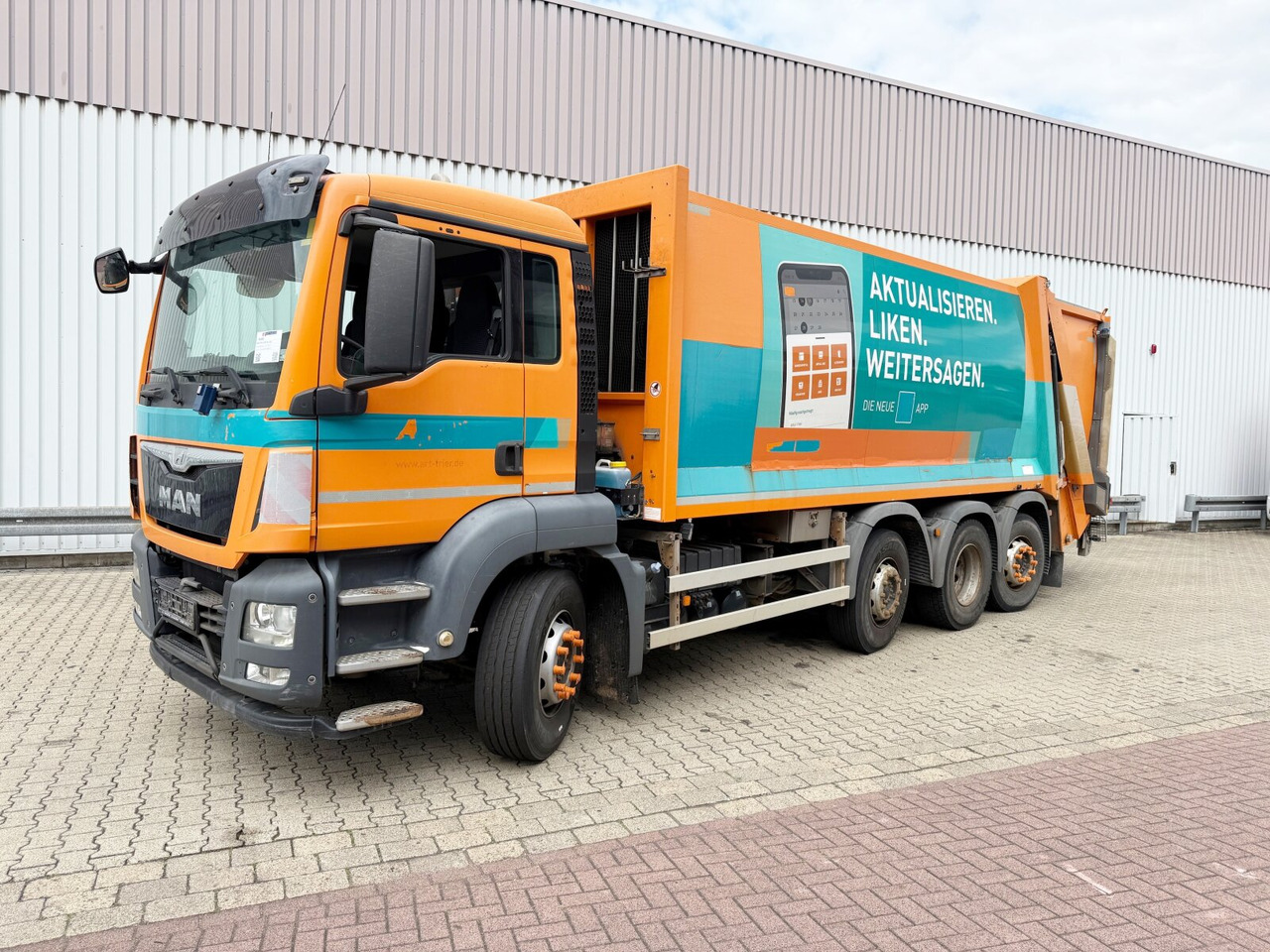 MAN TGS 35.360 8x2-6 BL TGS 35.360 8x2-6 BL, 2x Lenkachse, Zöller Medium XL, Zöller-Schüttung - شاحنة النفايات: صورة 1 MAN TGS 35.360 8x2-6 BL TGS 35.360 8x2-6 BL, 2x Lenkachse, Zöller Medium XL, Zöller-Schüttung - شاحنة النفايات: صورة 1