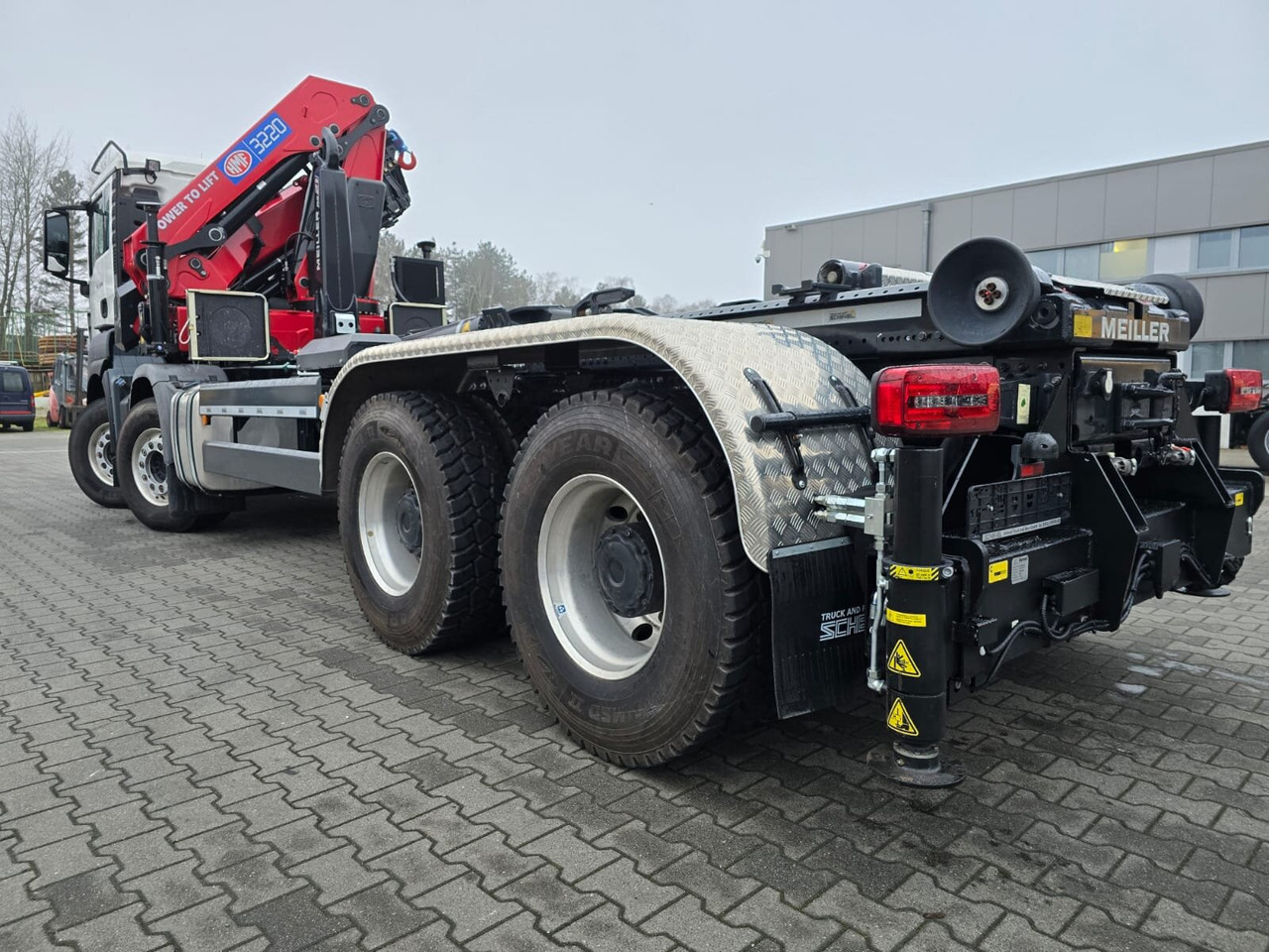 MAN TGS 35.480 8X4 BL TGS 35.480 8X4 BL, Intarder, Kran HMF 3220-K6, 4-fach Abstützung, Funk - شاحنة ذات خطاف, شاحنة كرين: صورة 4 MAN TGS 35.480 8X4 BL TGS 35.480 8X4 BL, Intarder, Kran HMF 3220-K6, 4-fach Abstützung, Funk - شاحنة ذات خطاف, شاحنة كرين: صورة 4