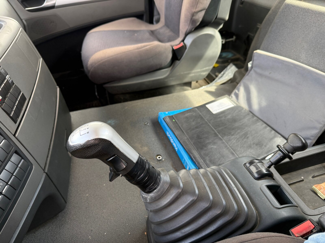 MAN TGS 35.480 8x4 BL TGS 35.480 8x4 BL, PriTarder, Navi - شاحنة ذات خطاف: صورة 5 MAN TGS 35.480 8x4 BL TGS 35.480 8x4 BL, PriTarder, Navi - شاحنة ذات خطاف: صورة 5