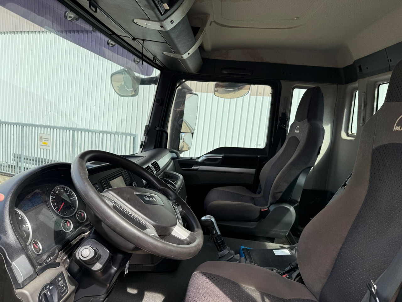 MAN TGS 35.480 8x4 BL TGS 35.480 8x4 BL, PriTarder, Navi - شاحنة ذات خطاف: صورة 3 MAN TGS 35.480 8x4 BL TGS 35.480 8x4 BL, PriTarder, Navi - شاحنة ذات خطاف: صورة 3
