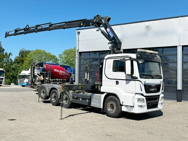 MAN TGS 35.500 8x4-4 BL TGS 35.500 8x4-4 BL, Lenk-/Liftachse, Kran HMF 3220-K6, Funk - شاحنة ذات خطاف, شاحنة كرين: صورة 1 MAN TGS 35.500 8x4-4 BL TGS 35.500 8x4-4 BL, Lenk-/Liftachse, Kran HMF 3220-K6, Funk - شاحنة ذات خطاف, شاحنة كرين: صورة 1