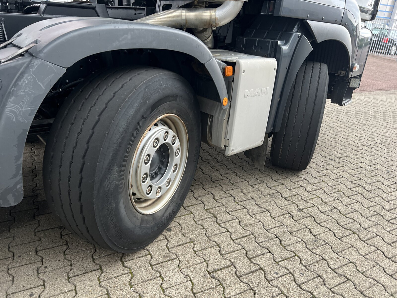 MAN TGS 35.510 8x4 BL TGS 35.510 8x4 BL, Intarder, Stahlmulde ca. 13m³, hydr. Heckklappenöffnung - شاحنة التعدين: صورة 4 MAN TGS 35.510 8x4 BL TGS 35.510 8x4 BL, Intarder, Stahlmulde ca. 13m³, hydr. Heckklappenöffnung - شاحنة التعدين: صورة 4