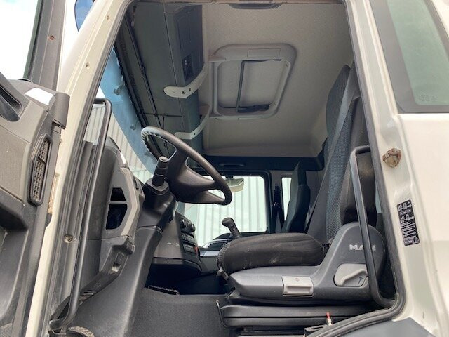 MAN TGS 40.400 6x4 BB TGS 40.400 6x4 BB mit 20.000l Tank - شاحنة صهريج: صورة 4 MAN TGS 40.400 6x4 BB TGS 40.400 6x4 BB mit 20.000l Tank - شاحنة صهريج: صورة 4