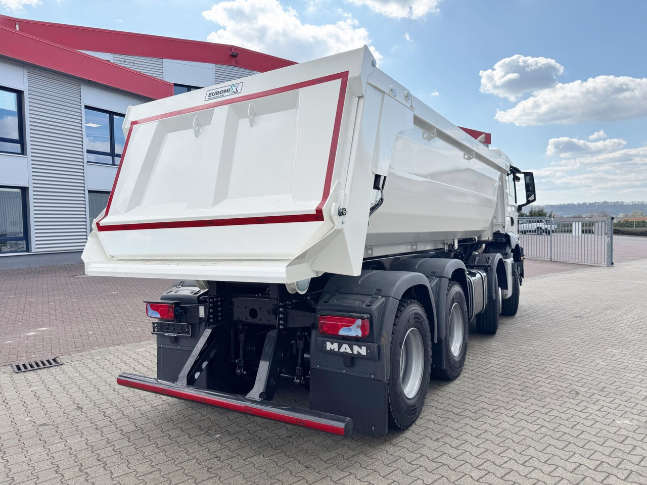 جديدة شاحنة هيكل كابينة MAN TGS 41.440/480 8x4 BB TGS 41.440/480 8x4 BB, Mulde ca. 16m³ mit hydraulischer Heckklappe, mehrfach VORHANDEN: صورة 11